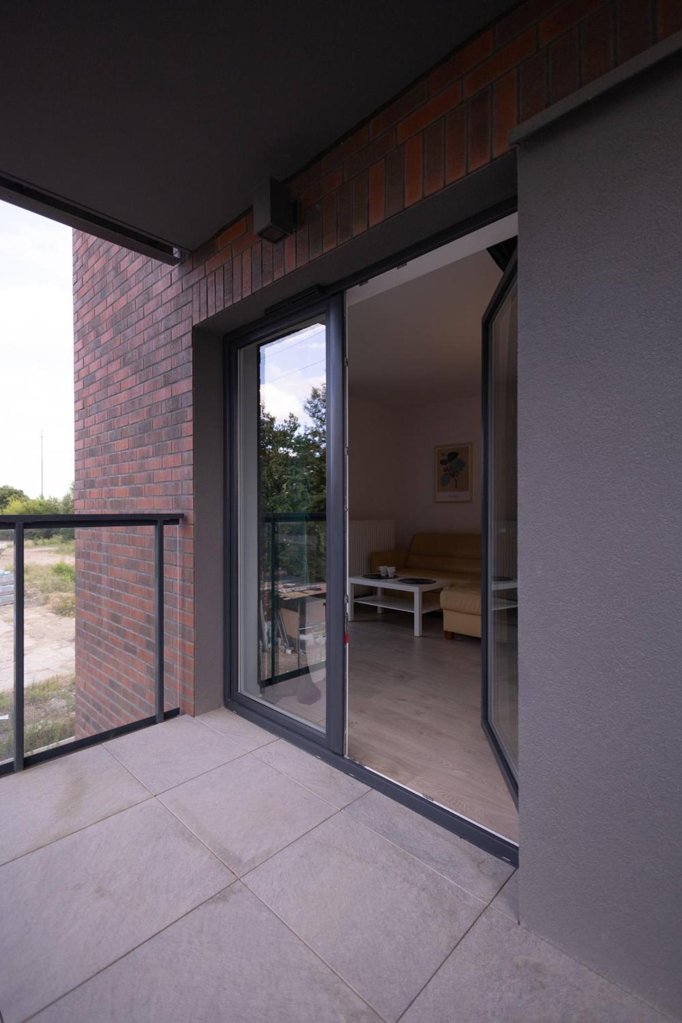 Apartamenty Niedaleko Dworca Od Wroclawapartament-Pl Exterior foto