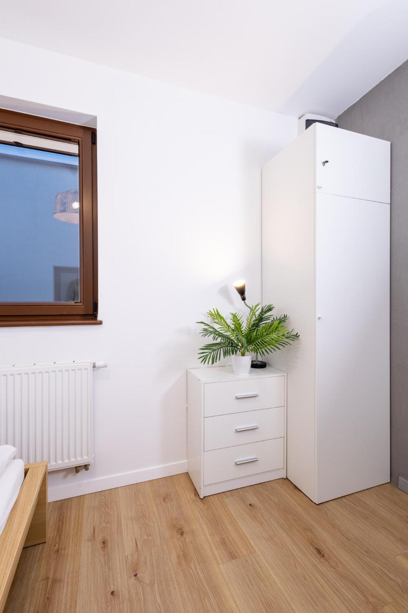 Apartamenty Niedaleko Dworca Od Wroclawapartament-Pl Exterior foto
